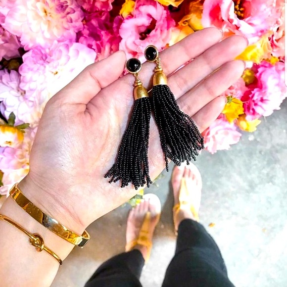 ::⚜️🌚Gorgeous Hand Beaded Black Tassel Earrings - Picture 12 of 12